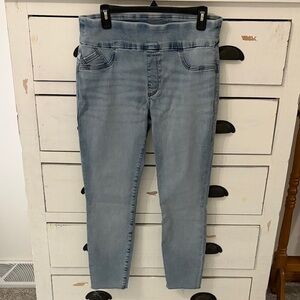 Rock & Republic fever Light Blue Stretch Jeggings size 14
